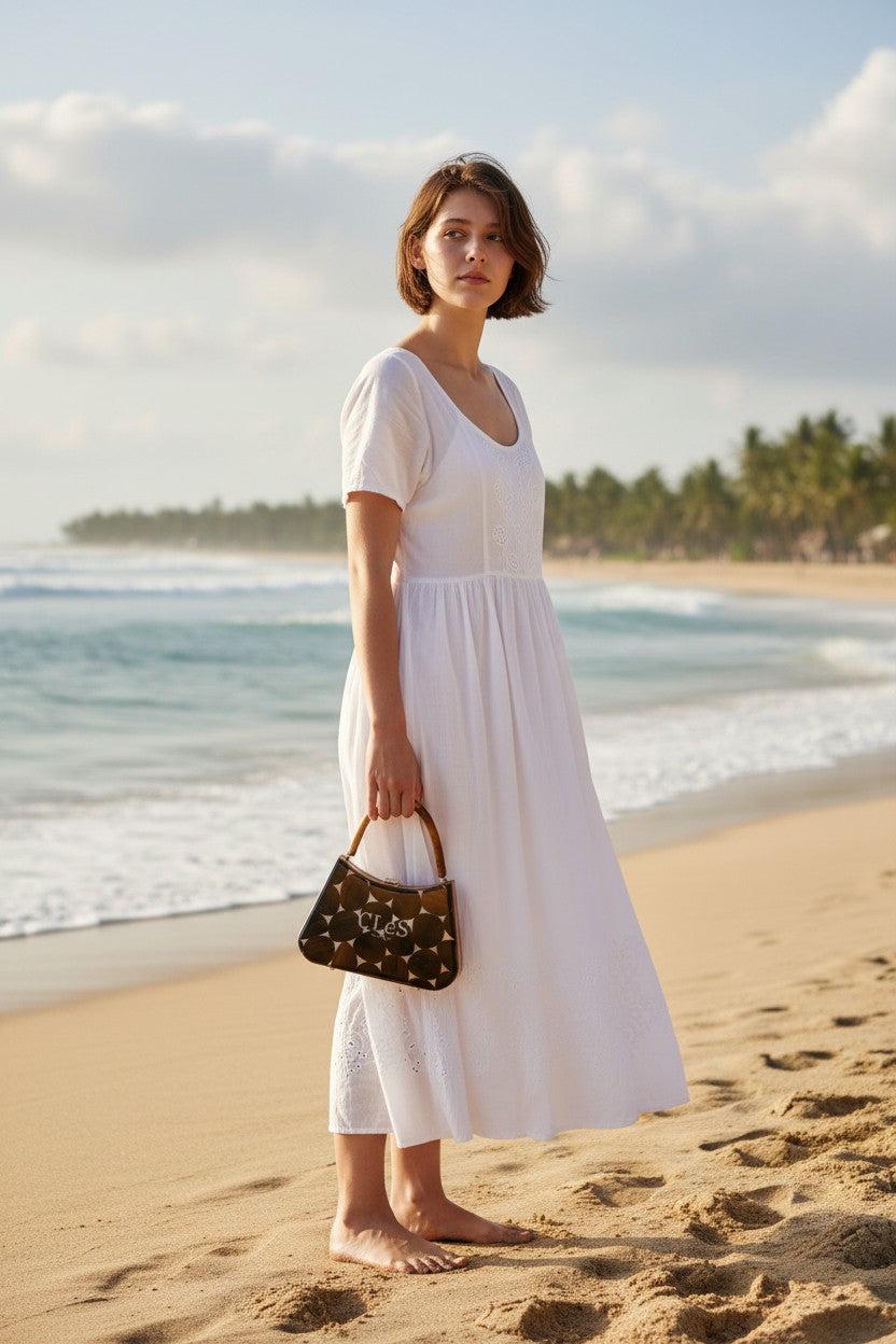 Sumba Classic Handmade Wooden Women Teakwood Handbag